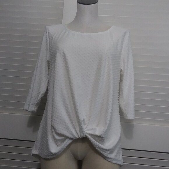 W5 White Swiss Dot Top Twist Front 3/4 Sleeve Size Large - Picture 2 of 10